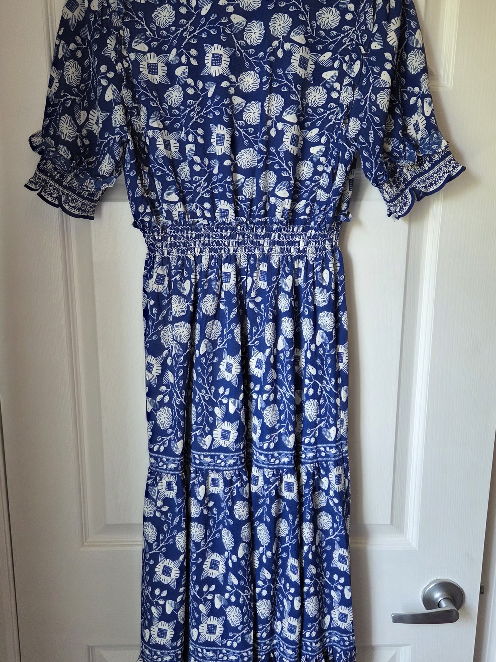 Max Studio Navy and White Floral Tiered Dress - Picture 5 of 6